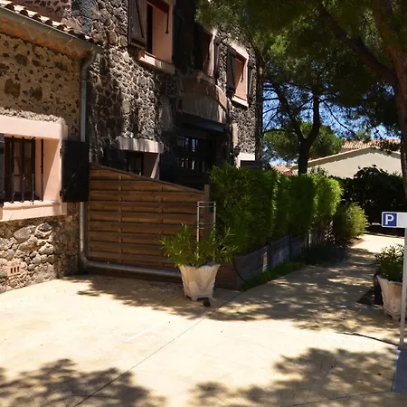 מלון La Bergerie Du Cap 3*