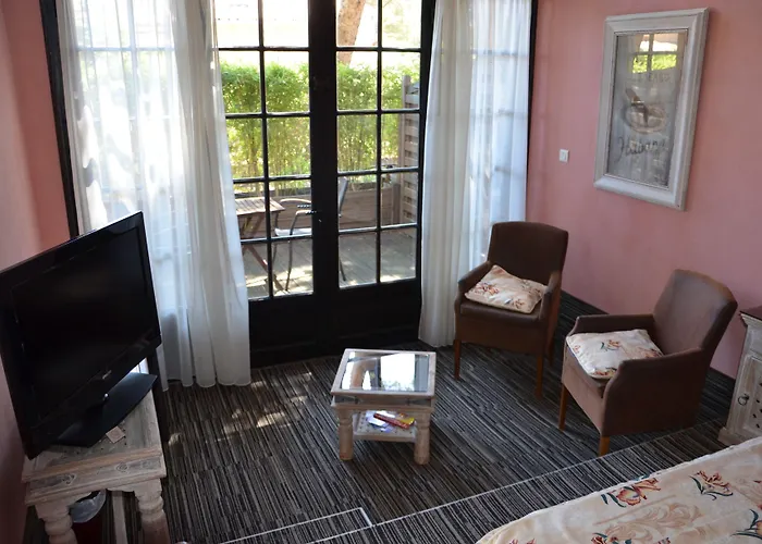 Hotell La Bergerie Du Cap 3*