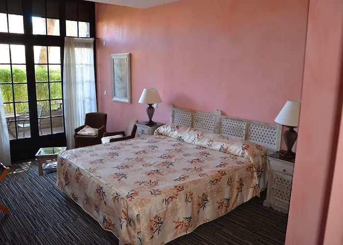 La Bergerie Du Cap Hotell 3*