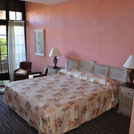 La Bergerie Du Cap Отель 3*