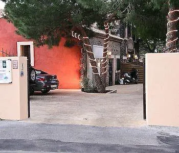 ホテル ラ ベルジュリ デュ カップ 3*